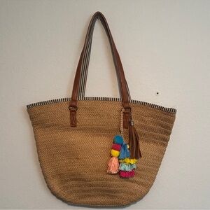 Straw beach bag